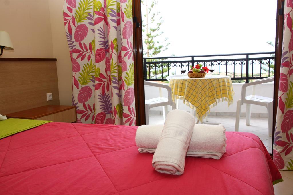 Bella Vista Hotel "By Checkin" Hersonissos  Exterior foto
